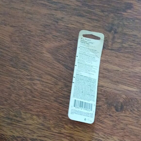 Liquid eyeliner - Picture 4 of 6